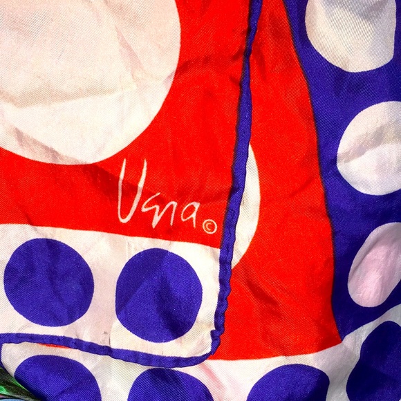 RARE VERA VTG red White blue silk rectangle scarf - Picture 2 of 4